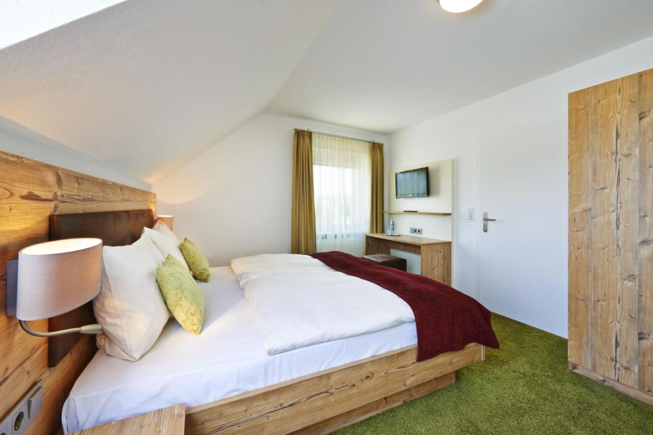 Kreuz-Post Hotel-Restaurant-Spa Vogtsburg Exteriör bild