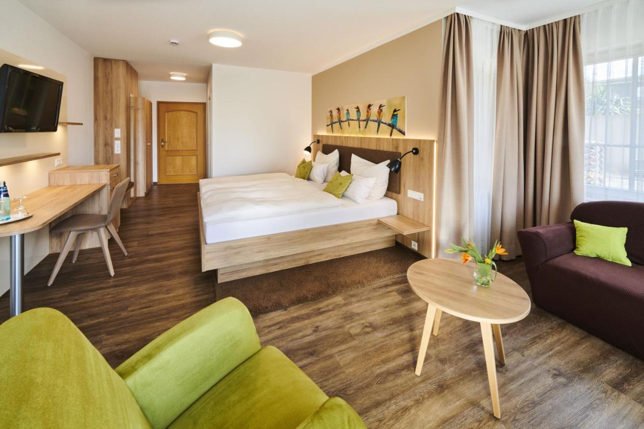 Kreuz-Post Hotel-Restaurant-Spa Vogtsburg Exteriör bild