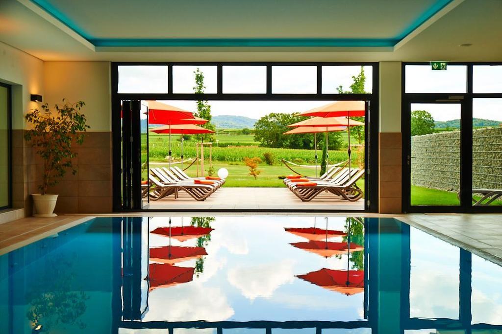 Kreuz-Post Hotel-Restaurant-Spa Vogtsburg Exteriör bild